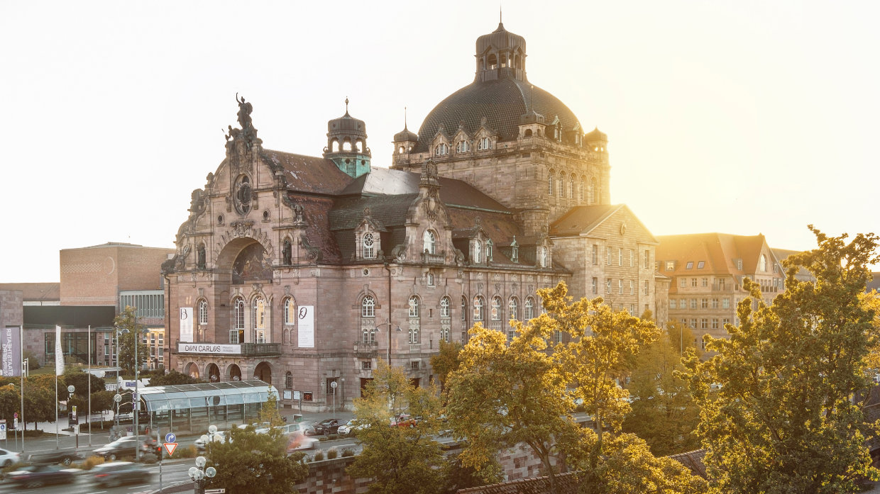 Opernführer TITELBILD